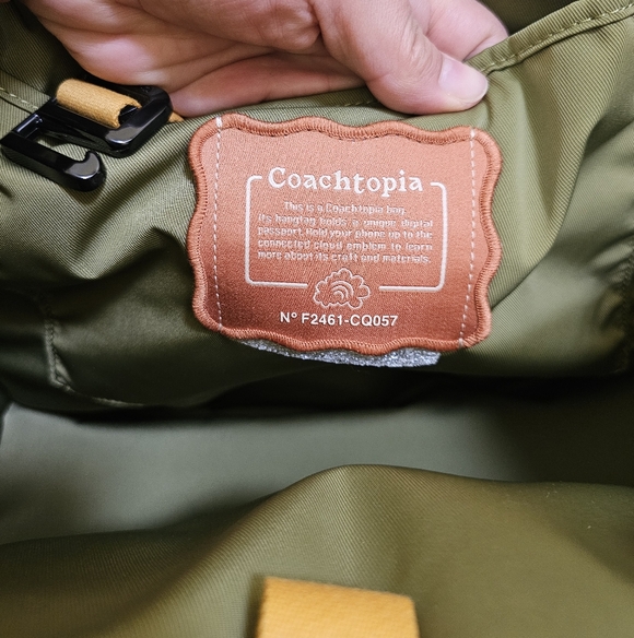 New Coach COACHTOPIA LOOP TOTE - Picture 11 of 17